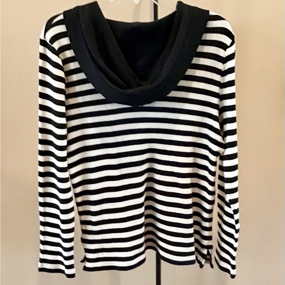 Ralph Lauren Black and White Striped Top - Picture 5 of 5